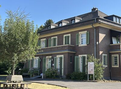 e villa voos